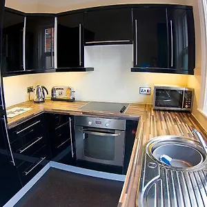 https://the-helaina-apartments.yorkshirehotels.net