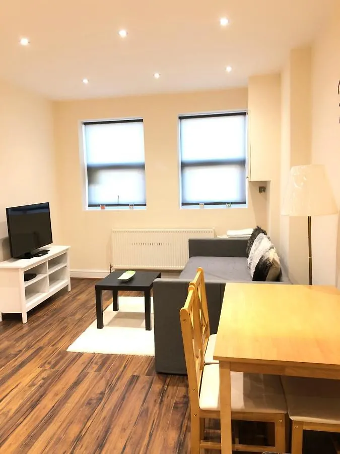 Greater London Holiday Let @ Hanwell Apartment United Kingdom
